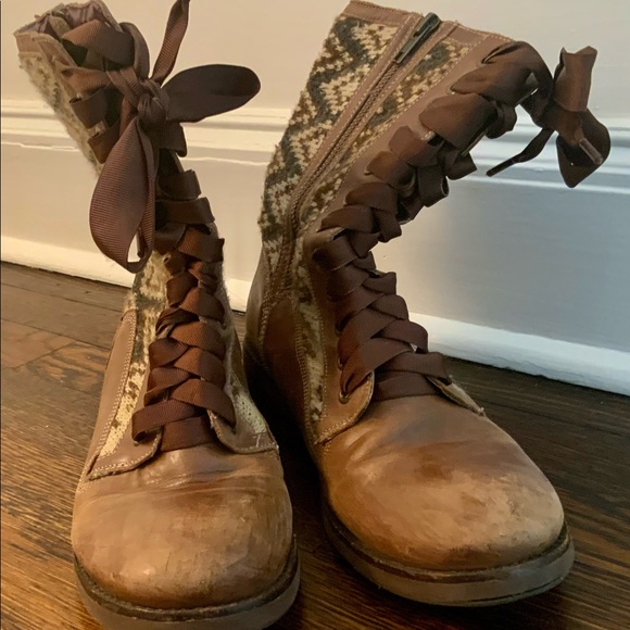 Brown size 8 boots - Picture 4 of 5